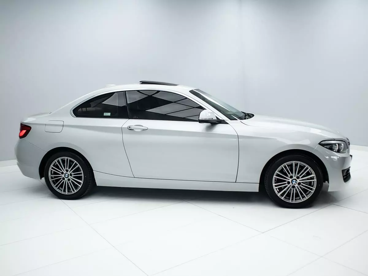 Vehicle Image for 4/17for BMW 2 Series 220i Coupe Luxury Auto